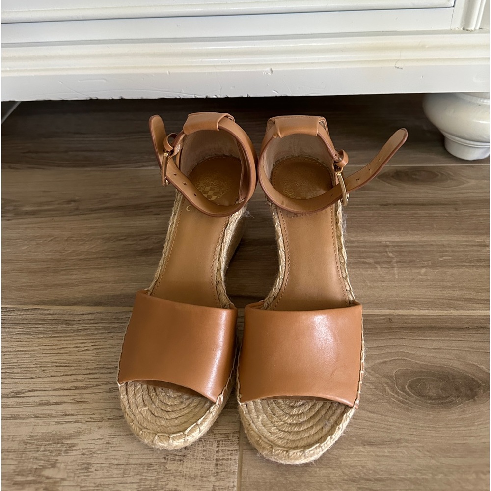 Vince Camuto wedges Sz 7